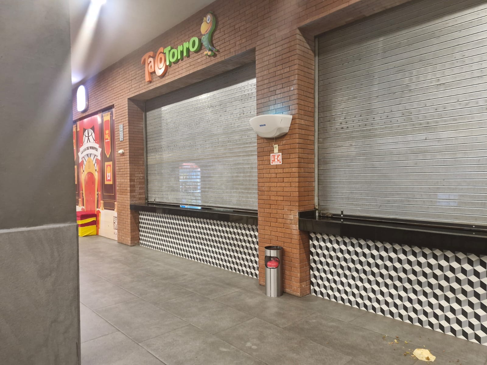 Trabajo de cortinas de acero Ancor 3